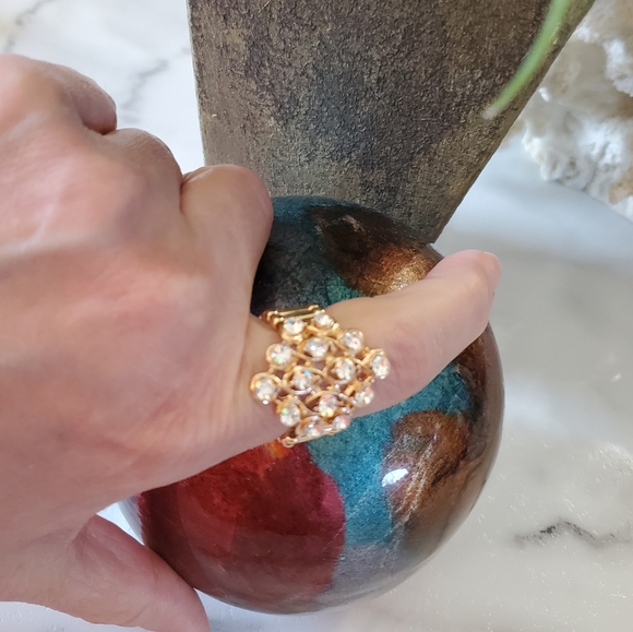 Gold Tone Stretch Ring with Rhinestone Jewels BLING 💥3 for $24💥 - Picture 10 of 13